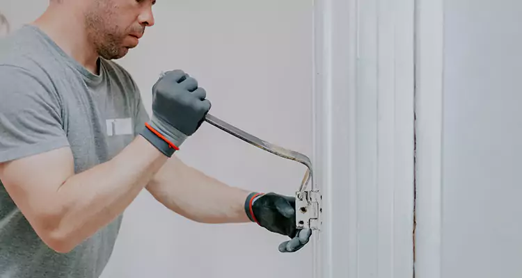 Cracked Door Jamb Repair in Cocoa, FL