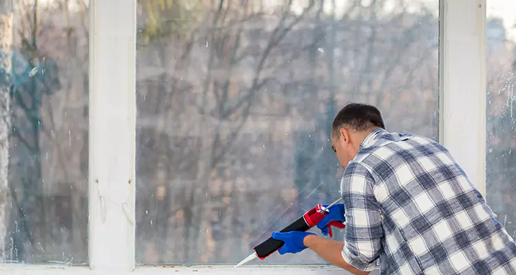 Quality Sliding Shower Door Repair for Closing Issues in Cocoa, FL